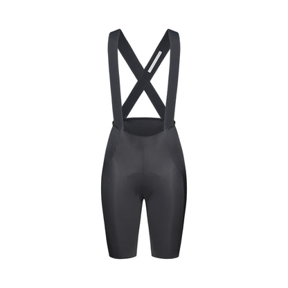 Korte POC RACEDAY-fietsbroek met bretels voor dames, grijs — witte achtergrond, 2000 x 2000