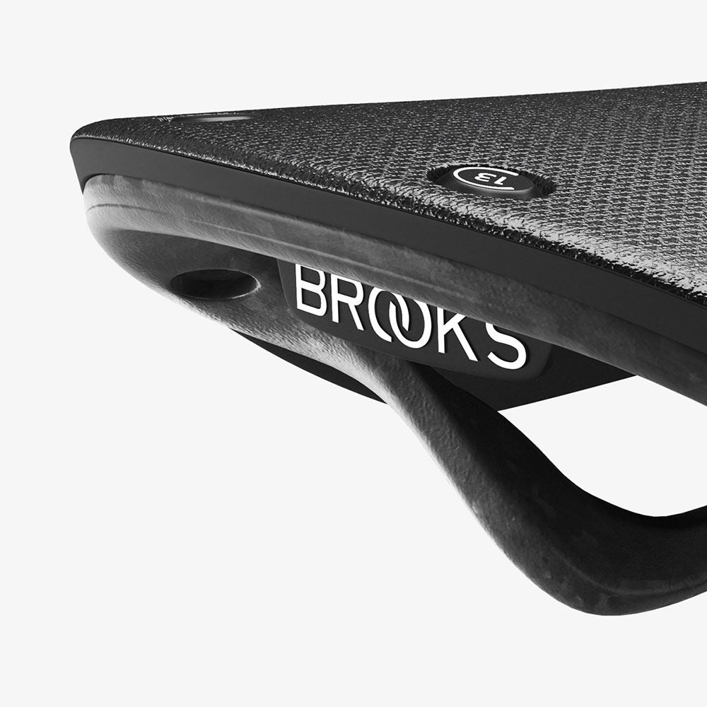 BROOKS CAMBIUM C13 CARVED 145 mm Zadel Zwart