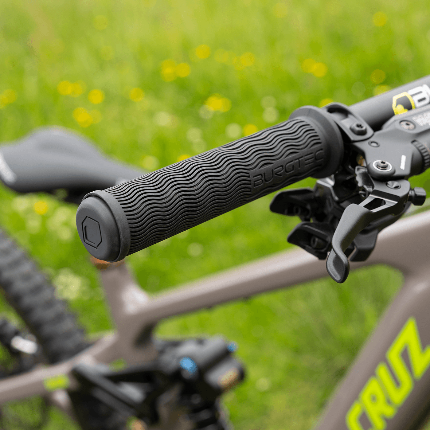 Grips BURGTEC THE BARTENDER PRO VERO SANDLER SIGNATURE Lock-On Zwart