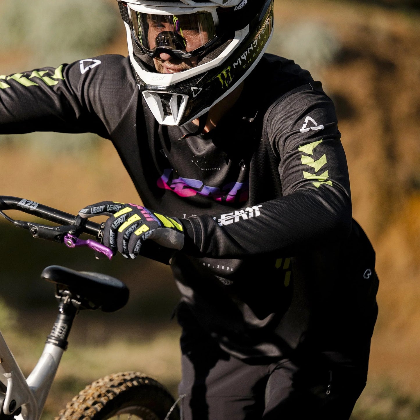 Maillot LEATT MTB GRAVITY 4.0 Manches Longues Noir/Violet