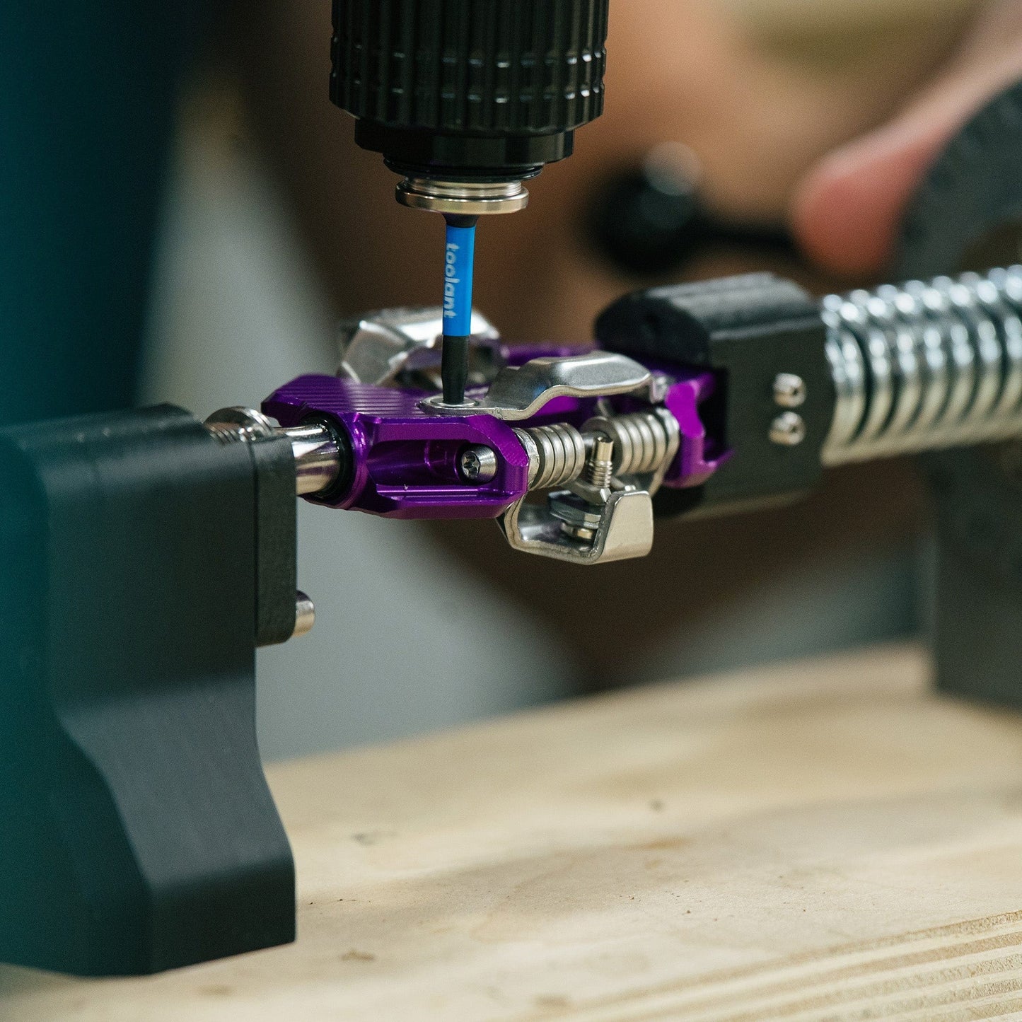 WOLF TOOTH ALT XC Clipless Violet pedalen