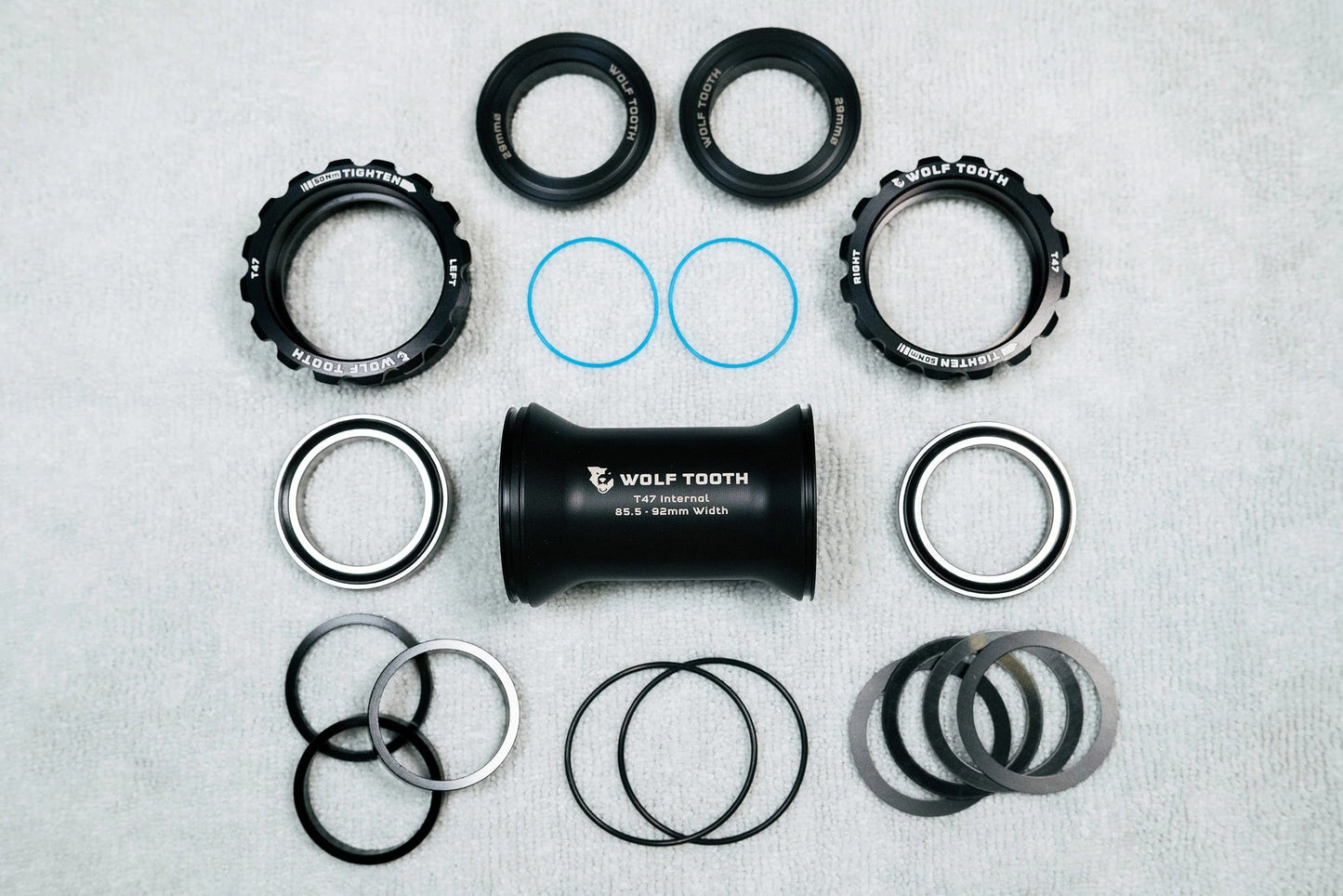 Boitier de Pédalier WOLFTOOTH T47i Interne 29mm SRAM DUB Raw Silver