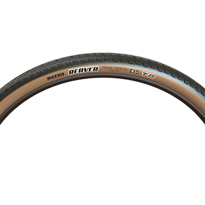 MAXXIS REAVER-buitenband met beige zijwanden – zijaanzicht