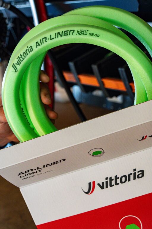 Antiknijpschuim VITTORIA AIR-LINER LIGHT ROAD 700x28-30