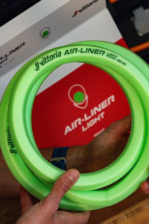 Antiknijpschuim VITTORIA AIR-LINER LIGHT ROAD 700x28-30