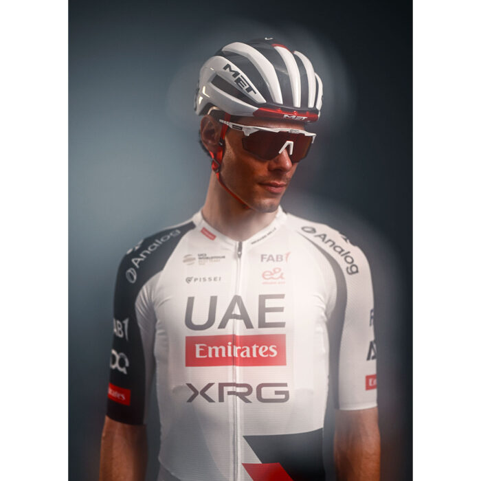 Casque MET TRENTA 3K CARBON MIPS UAE TEAM EMIRATES XRG 2026 Blanc