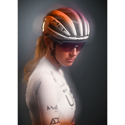 Weghelm MET TRENTA 3K CARBON MIPS UAE TEAM ADQ 2026 Paars/Oranje
