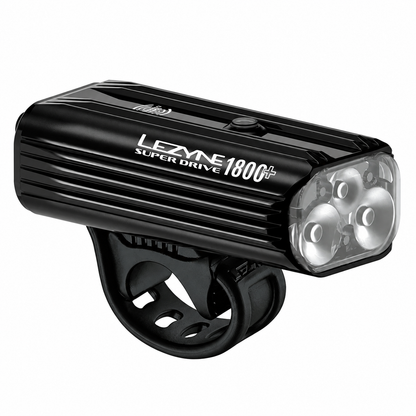LEZYNE SUPER DRIVE 1800+ SMART-voorlicht in zwart — productaanzicht op witte achtergrond