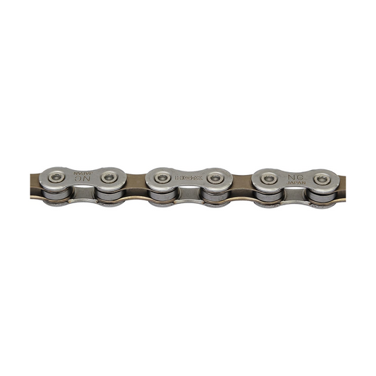 SHIMANO DEORE CN-HG54 10-speedketting — productfoto op witte achtergrond