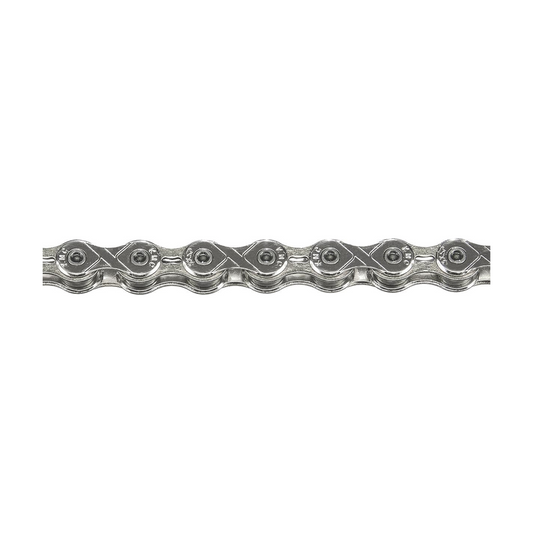KMC X101 1-speed ketting zilver — productfoto op witte achtergrond