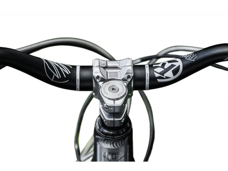 Potence REVERSE COMPONENTS BLACK ONE D-2 Titanium Argent — vue du dessus montée sur le vélo