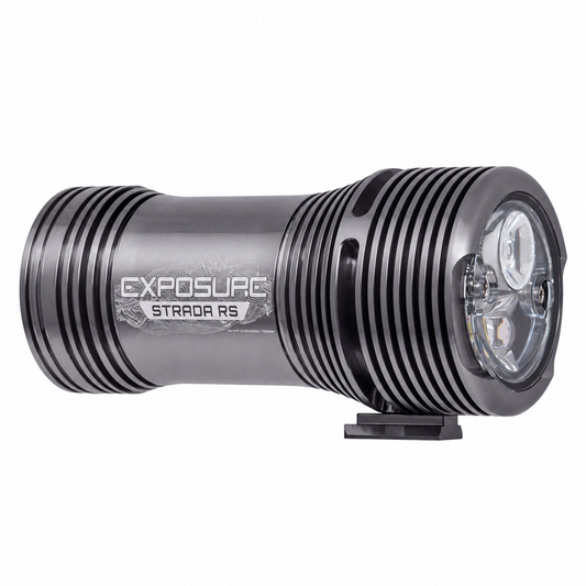 EXPOSURE LIGHTS STRADA MK13 RS AKTIV Gun Metal Black voorlicht — productfoto op witte achtergrond