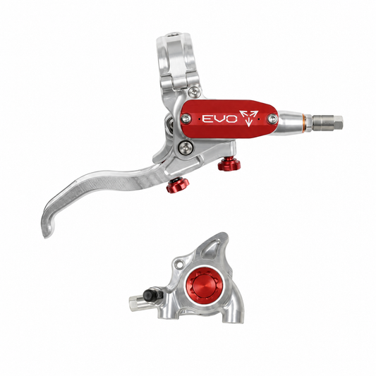 Rem HOPE TECH 4 EVO X2 FM zilver/rood — remhendel en remklauw tegen een witte achtergrond