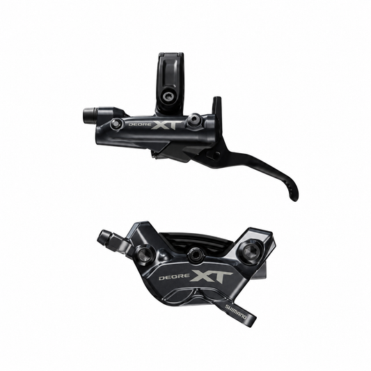SHIMANO XT M8220 Enduro-rem met 4 zuigers — remhendel en remklauw op witte achtergrond