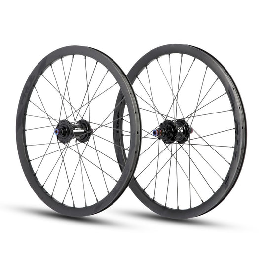 Paire de Roues PRIDE 20" (451mm) Carbone Wave Matt Black Fusion Disc Axes 10/10mm Noir