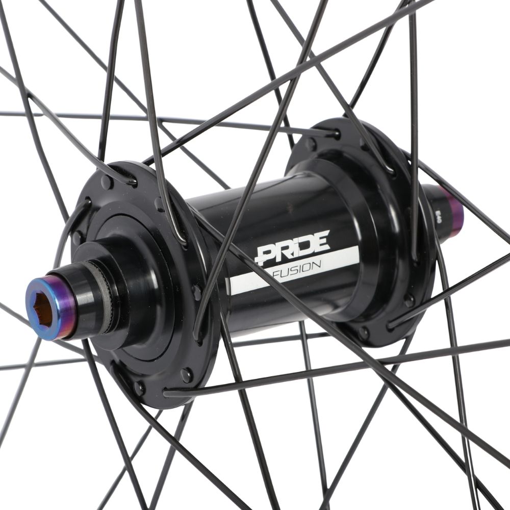 Paire de Roues PRIDE 20" (451mm) Carbone Wave Matt White Fusion Disc Axes 10/10mm Noir/Blanc