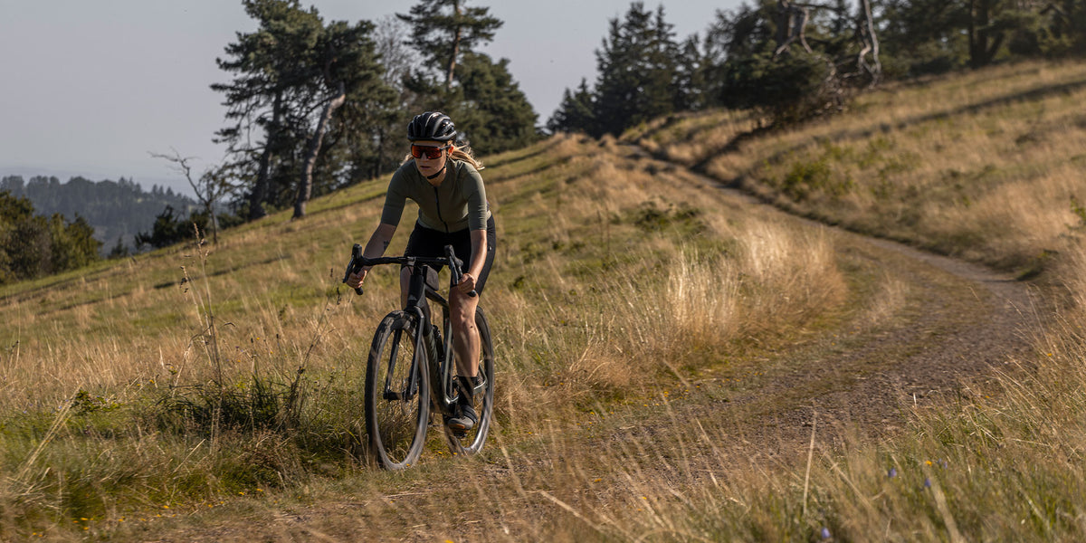 ERGON SR Allroad Pro-dameszadel gemonteerd op een gravelbike